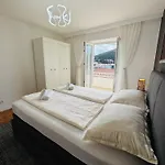 Kablar's Sunny Apartman *