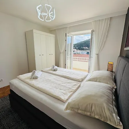 Kablar's Sunny Appartement *